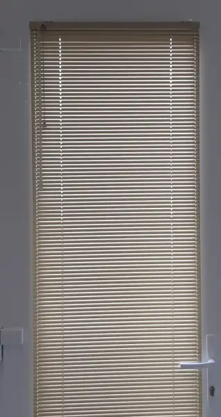bézs reluxa